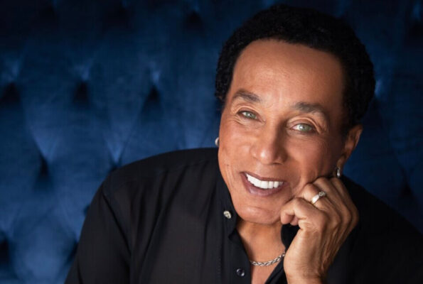 smokey robinson biography